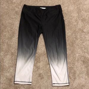 Ombre crop workout leggings
